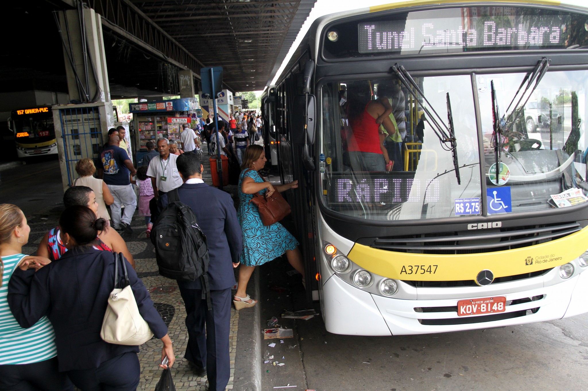 Acordo prevê aumento na passagem de ônibus no Rio de Janeiro - Reclame